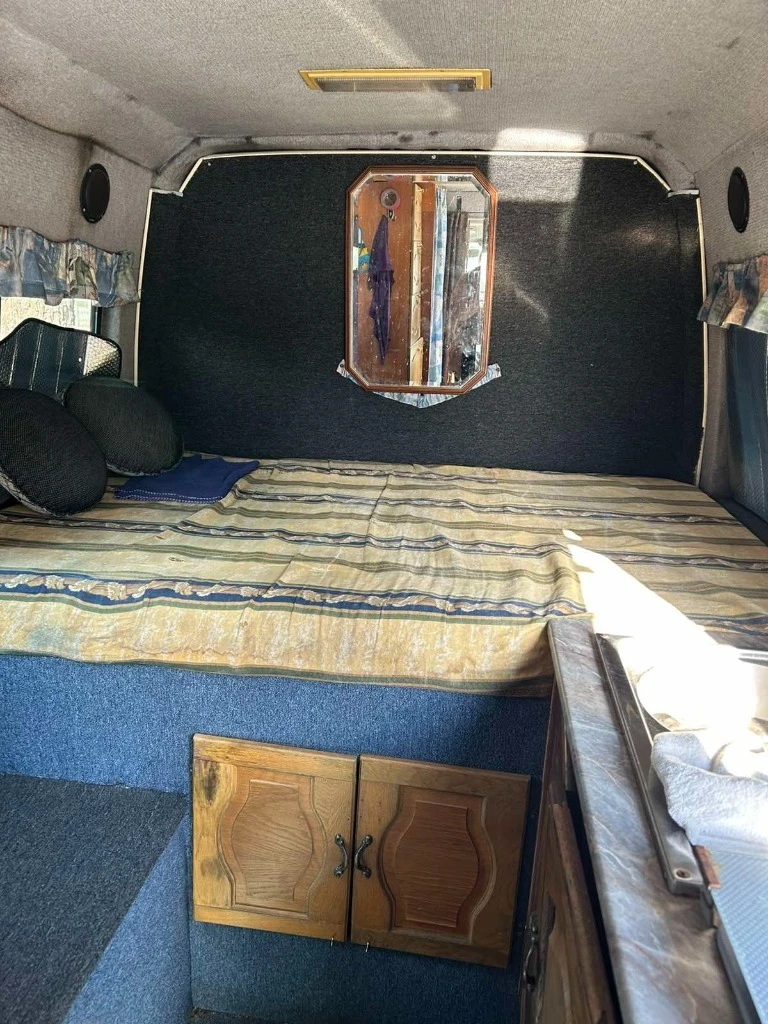 Кемпер Renault Master, снимка 2 - Каравани и кемпери - 53088393