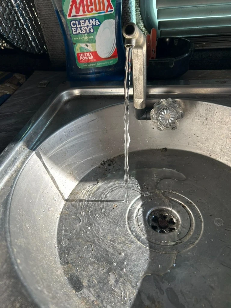 Кемпер Renault Master, снимка 7 - Каравани и кемпери - 53088393