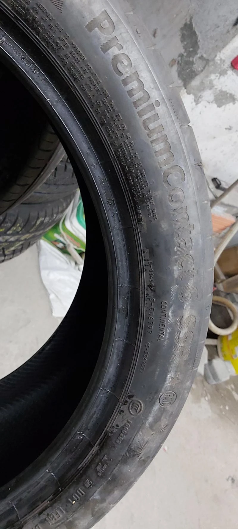 Гуми Летни 275/35R19, снимка 7 - Гуми и джанти - 32557711