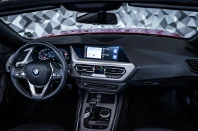 BMW Z4 20i Sdrive, снимка 12