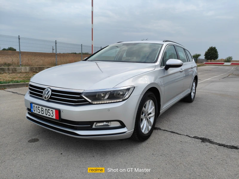 VW Passat 2.0TDI-NAVI-LED, снимка 2 - Автомобили и джипове - 47076572