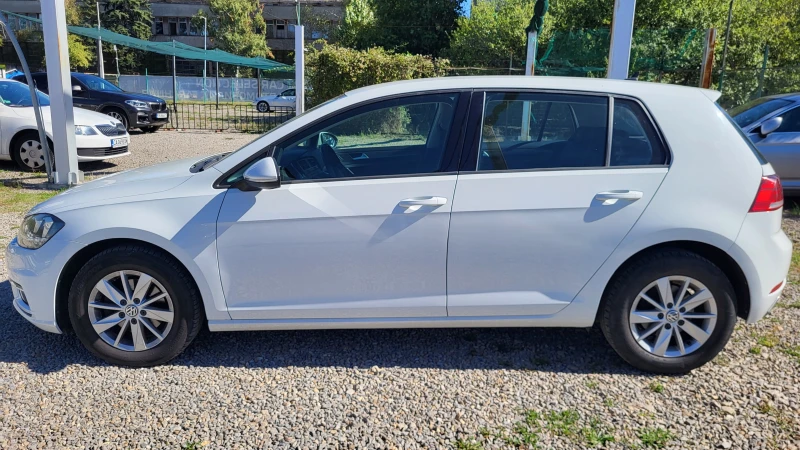 VW Golf 1.6TDI, снимка 5 - Автомобили и джипове - 47531279