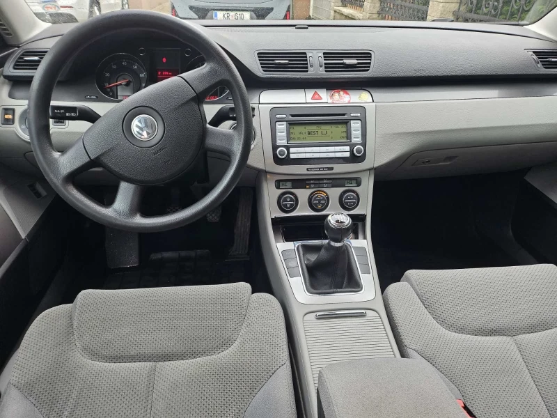 VW Passat 2.0 FSI 150k.с., снимка 10 - Автомобили и джипове - 47726936