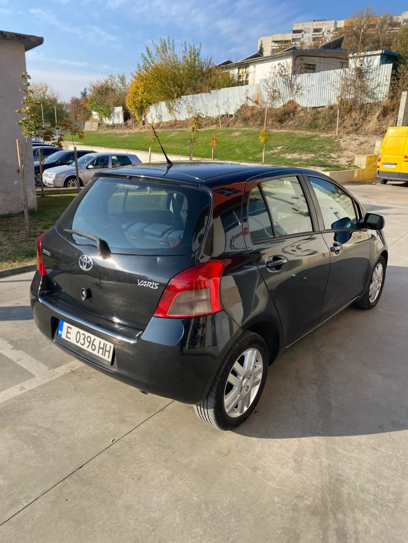 Toyota Yaris, снимка 4 - Автомобили и джипове - 47909985