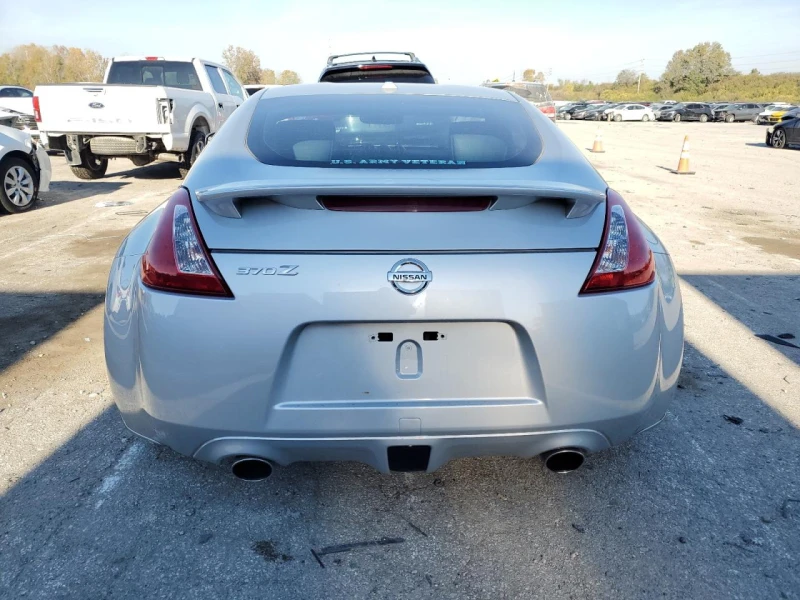 Nissan 370Z, снимка 5 - Автомобили и джипове - 47955488