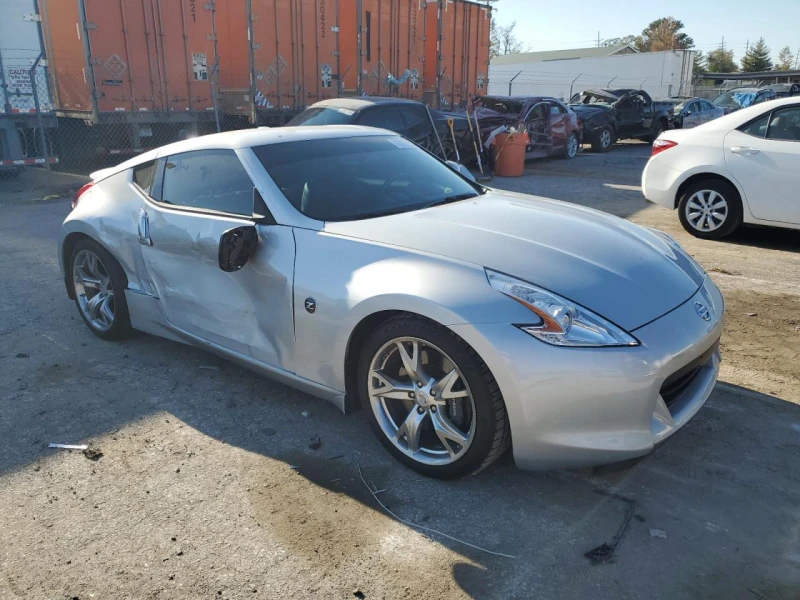 Nissan 370Z, снимка 3 - Автомобили и джипове - 47955488