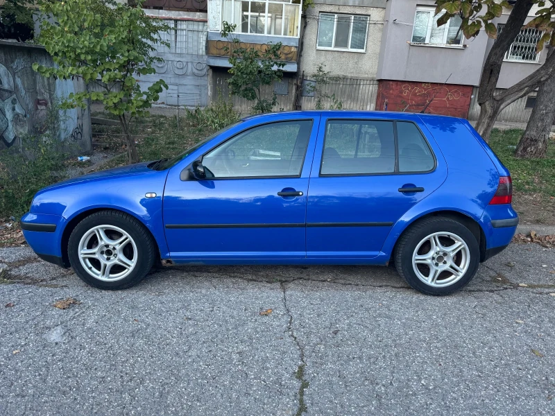 VW Golf, снимка 3 - Автомобили и джипове - 48402927