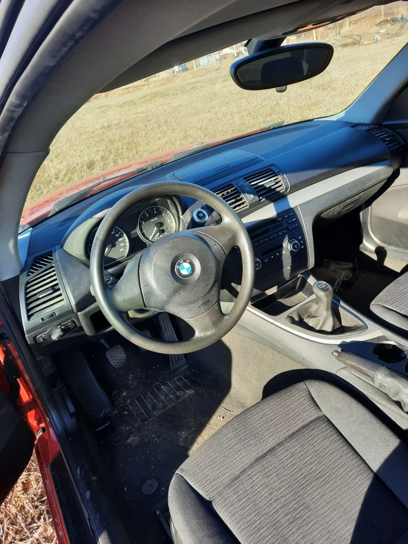 BMW 118, снимка 10 - Автомобили и джипове - 48574379