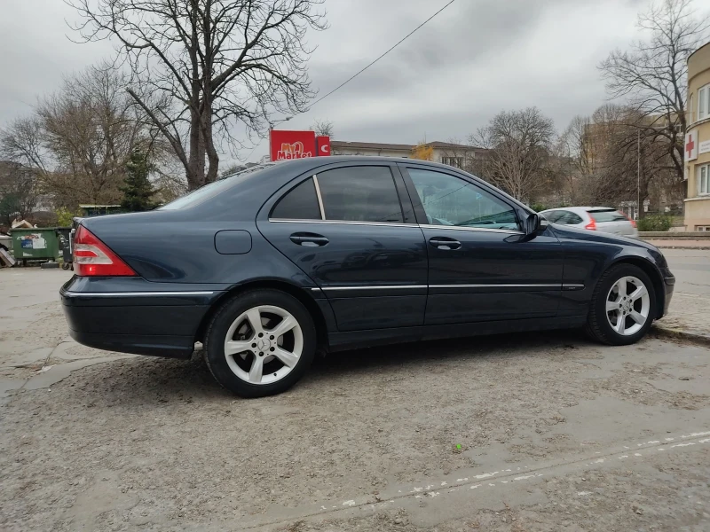 Mercedes-Benz C 220 Facelift , снимка 6 - Автомобили и джипове - 48809723