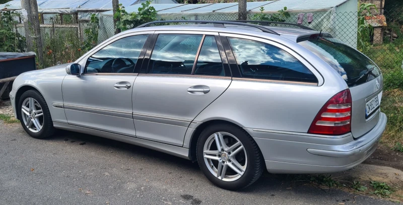 Mercedes-Benz C 220 CDI AVANGARDE, снимка 7 - Автомобили и джипове - 48936467