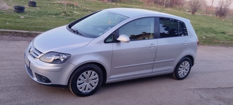 VW Golf Plus 1.6 * * * АВТОМАТИК* * * , снимка 4 - Автомобили и джипове - 49593117