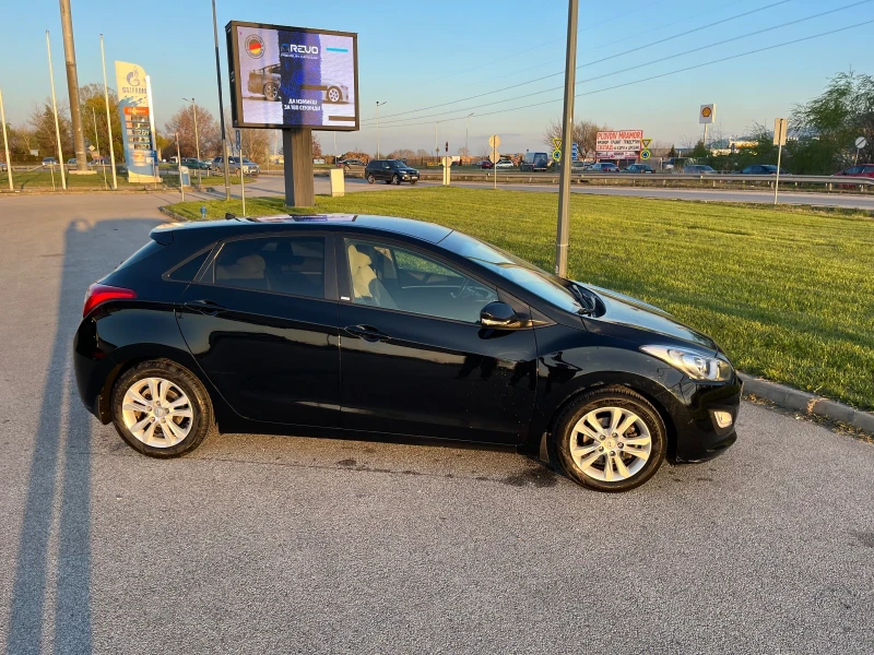 Hyundai I30 1.6 GDI 135hp хечбек, снимка 3 - Автомобили и джипове - 49864475