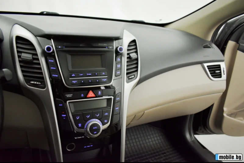 Hyundai I30 1.6 GDI 135hp хечбек, снимка 12 - Автомобили и джипове - 49864475