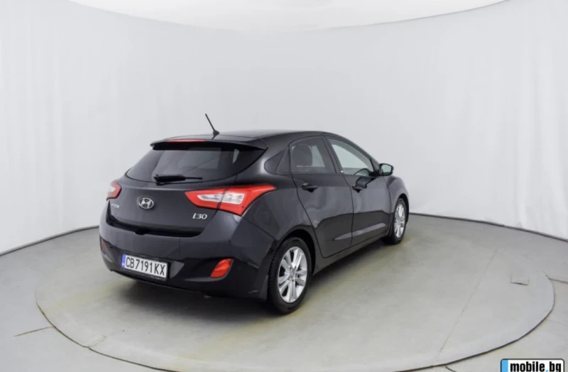 Hyundai I30 1.6 GDI 135hp хечбек, снимка 4 - Автомобили и джипове - 49864475