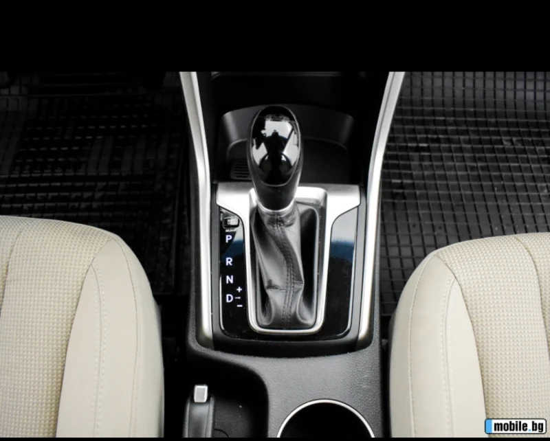 Hyundai I30 1.6 GDI 135hp хечбек, снимка 14 - Автомобили и джипове - 49864475