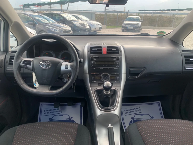 Toyota Auris 2.0 D4D 126кс, снимка 12 - Автомобили и джипове - 52502295