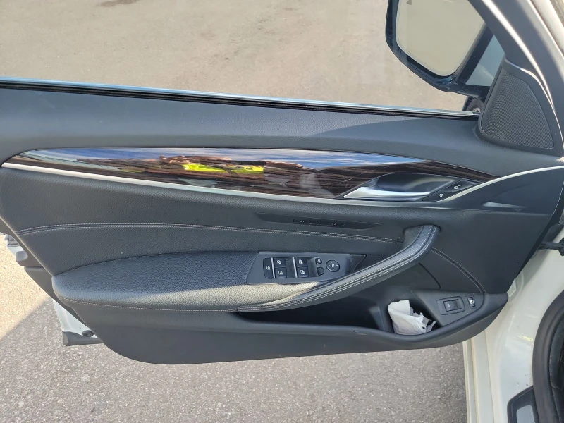 BMW 530E, снимка 8 - Автомобили и джипове - 53151733