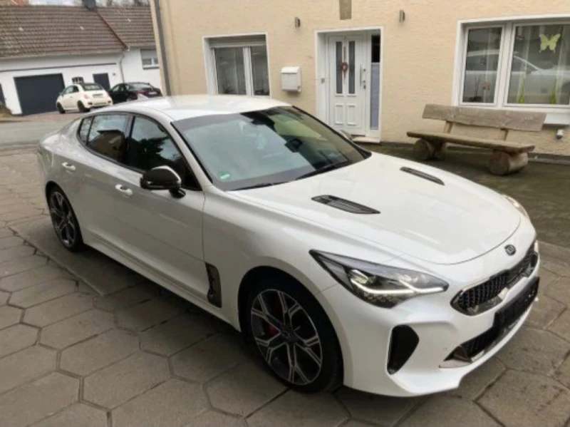 Kia Stinger 3.3; GT, 4X4 , Европейска, Full, снимка 3 - Автомобили и джипове - 53461147