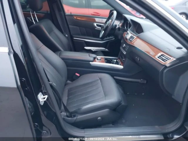 Mercedes-Benz E 400 4MATIC, снимка 7 - Автомобили и джипове - 48689766