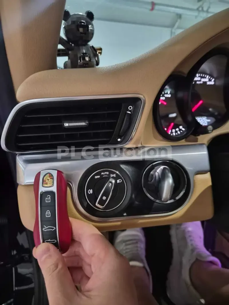 Porsche 911 CARRERA 4S / CABRIO / КАФЯВ САЛОН / ЦЕНА ДО БЪЛГАР, снимка 11 - Автомобили и джипове - 55524395