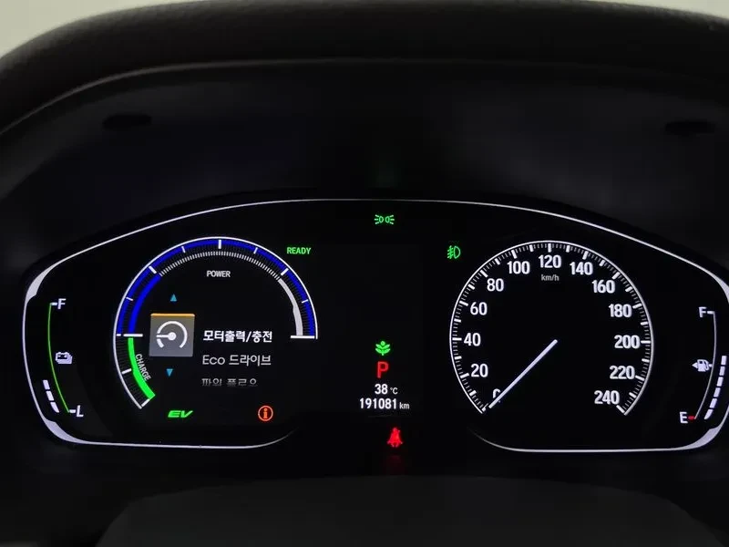 Honda Accord 2.0 Hybrid Ex-L, снимка 15 - Автомобили и джипове - 55985241