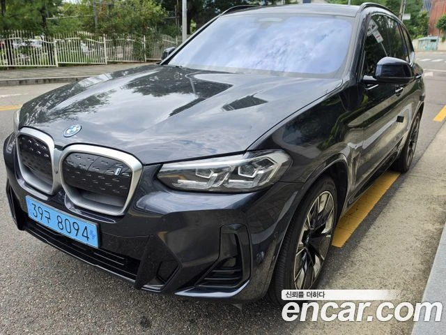 BMW iX3