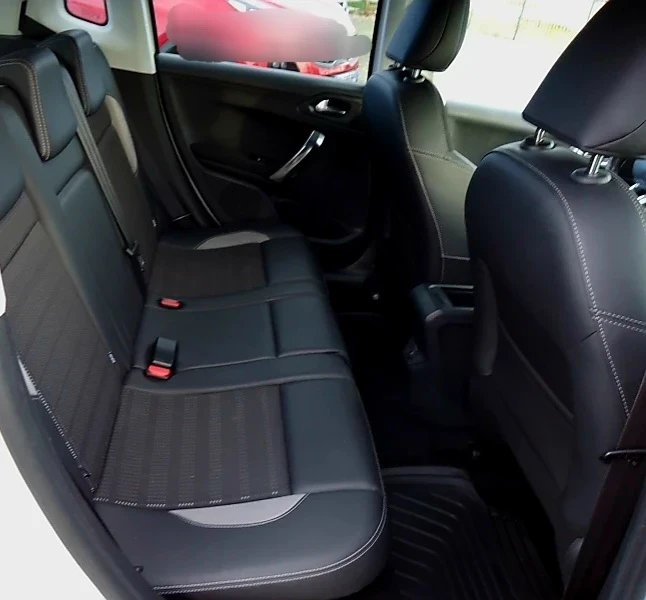 Peugeot 2008 1.6 e-HDI , снимка 9 - Автомобили и джипове - 56314598