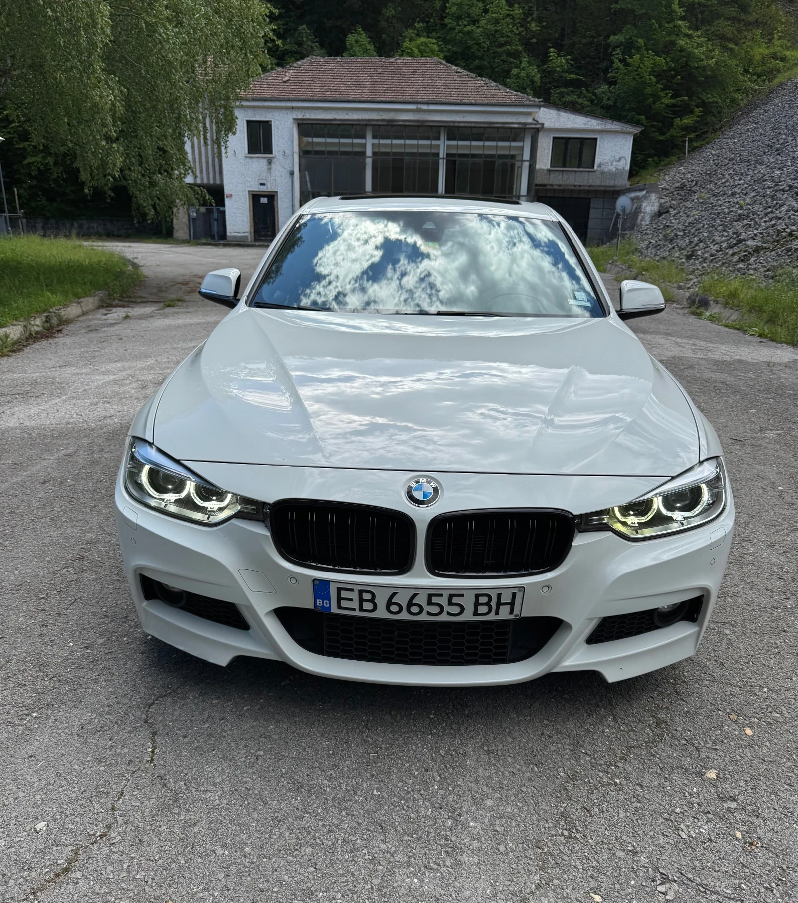 BMW 320 INDIVIDUAL, M-Sport Pack, XDrive - изображение 8