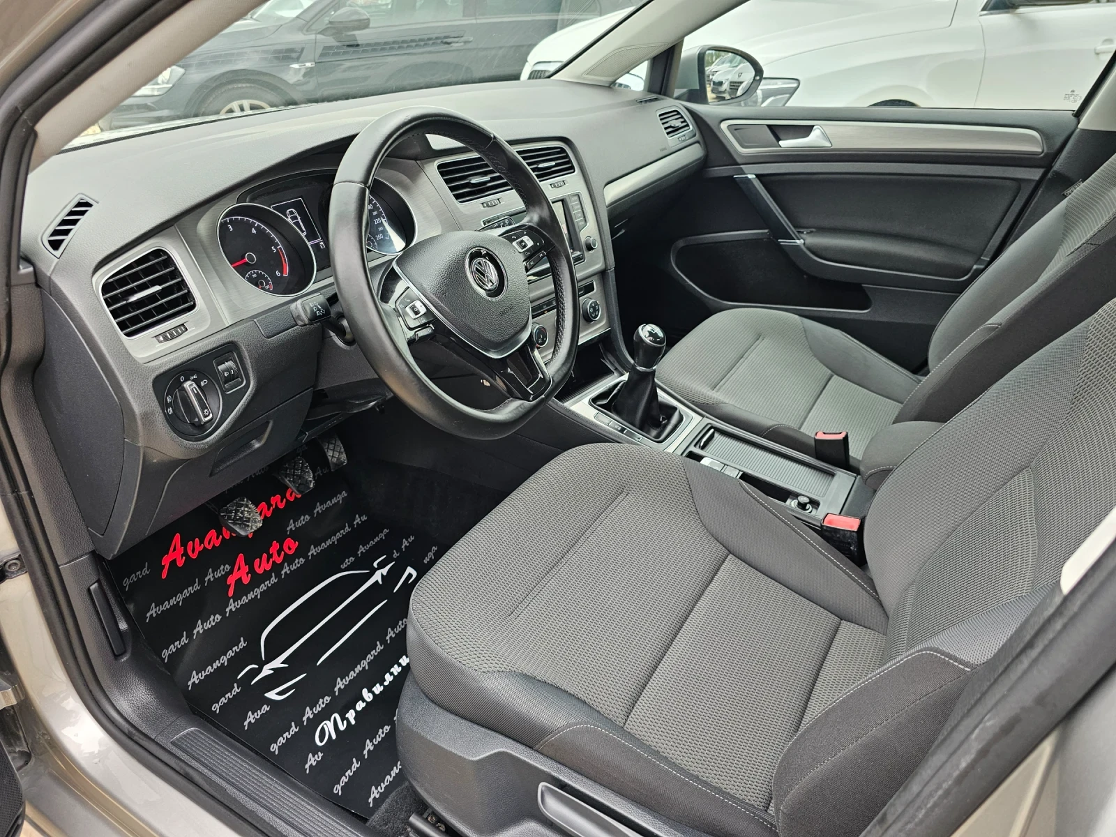 VW Golf 1.6TDI, 110к.с. - изображение 8