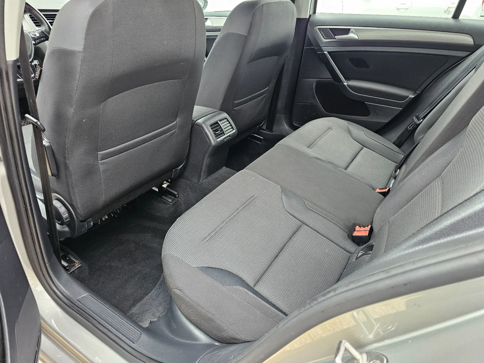 VW Golf 1.6TDI, 110к.с. - изображение 10