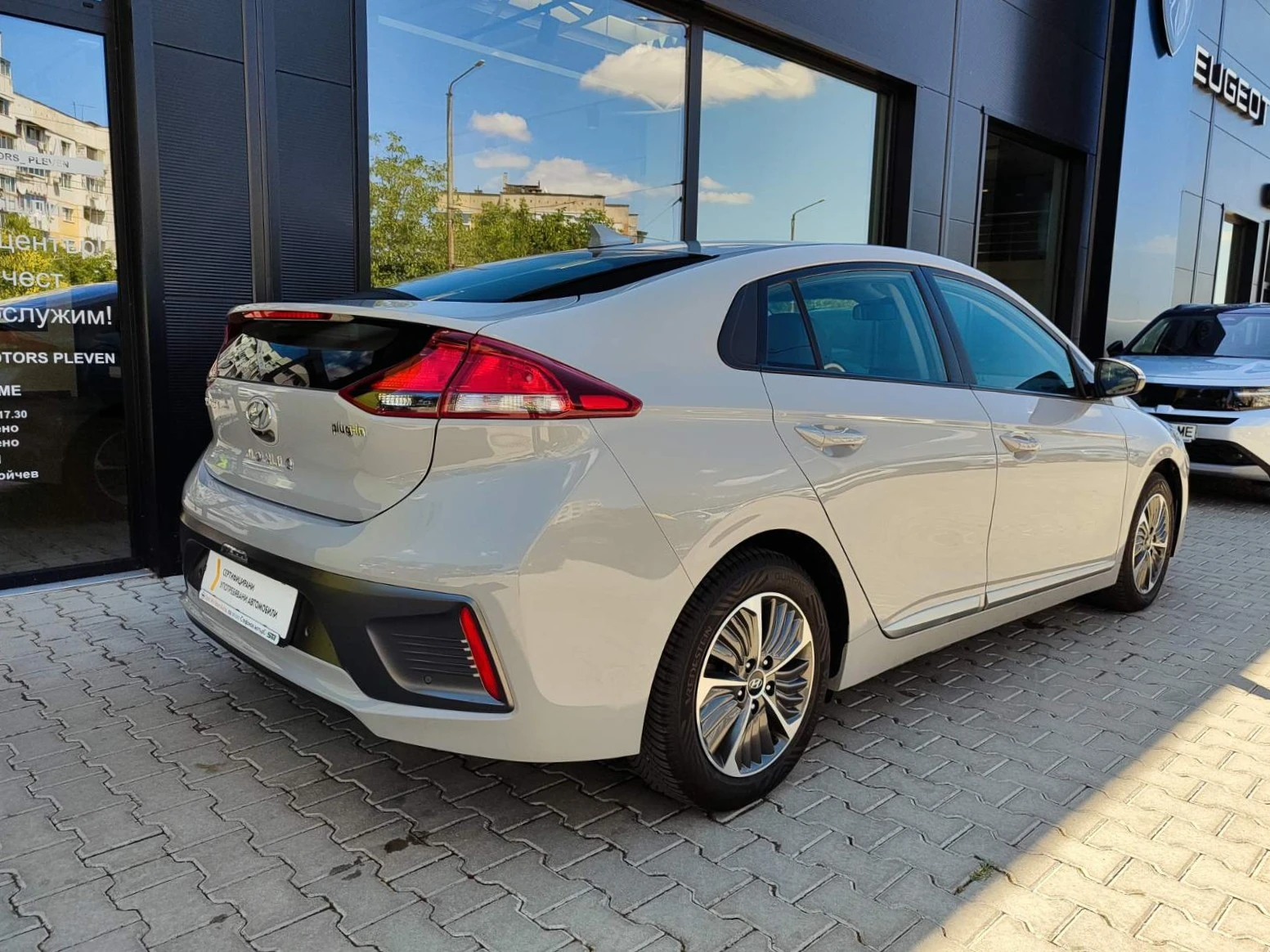 Hyundai Ioniq Trend Plug-in-Hybrid 1.6 GDI (141hp) AT6 - изображение 6
