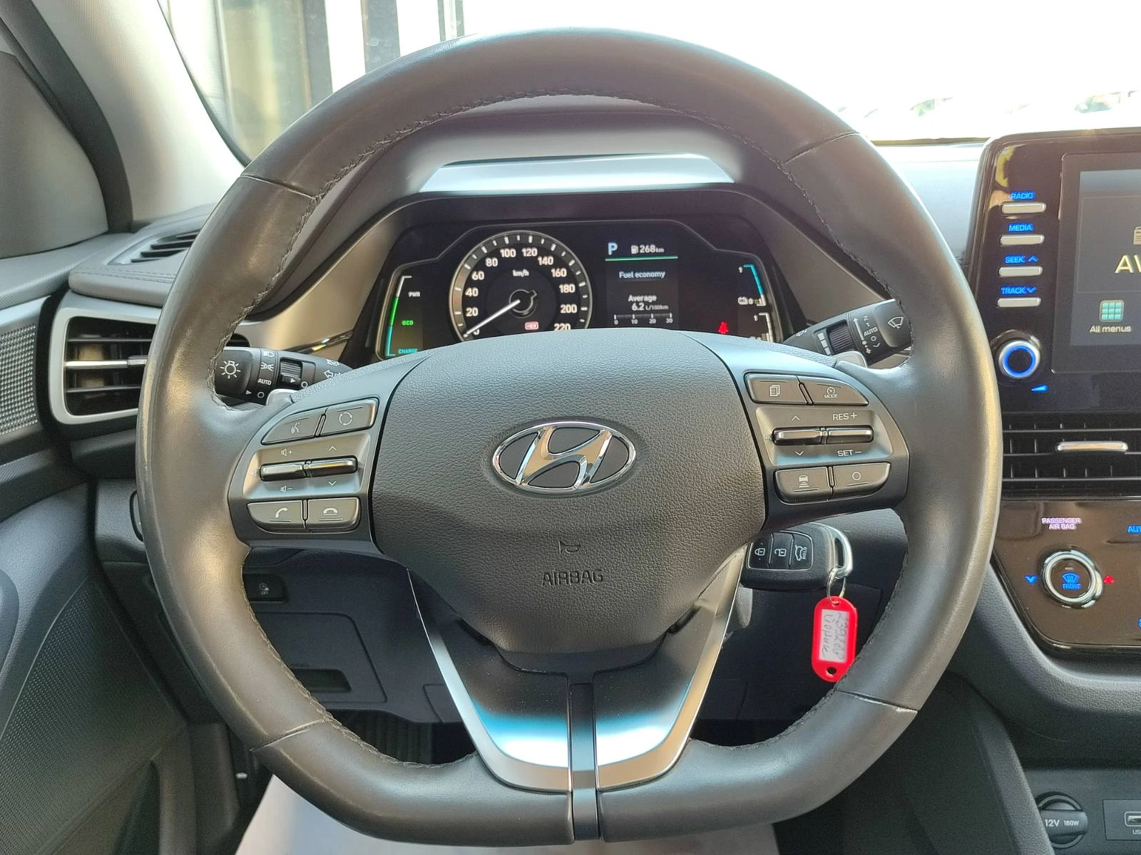 Hyundai Ioniq Trend Plug-in-Hybrid 1.6 GDI (141hp) AT6 - изображение 9