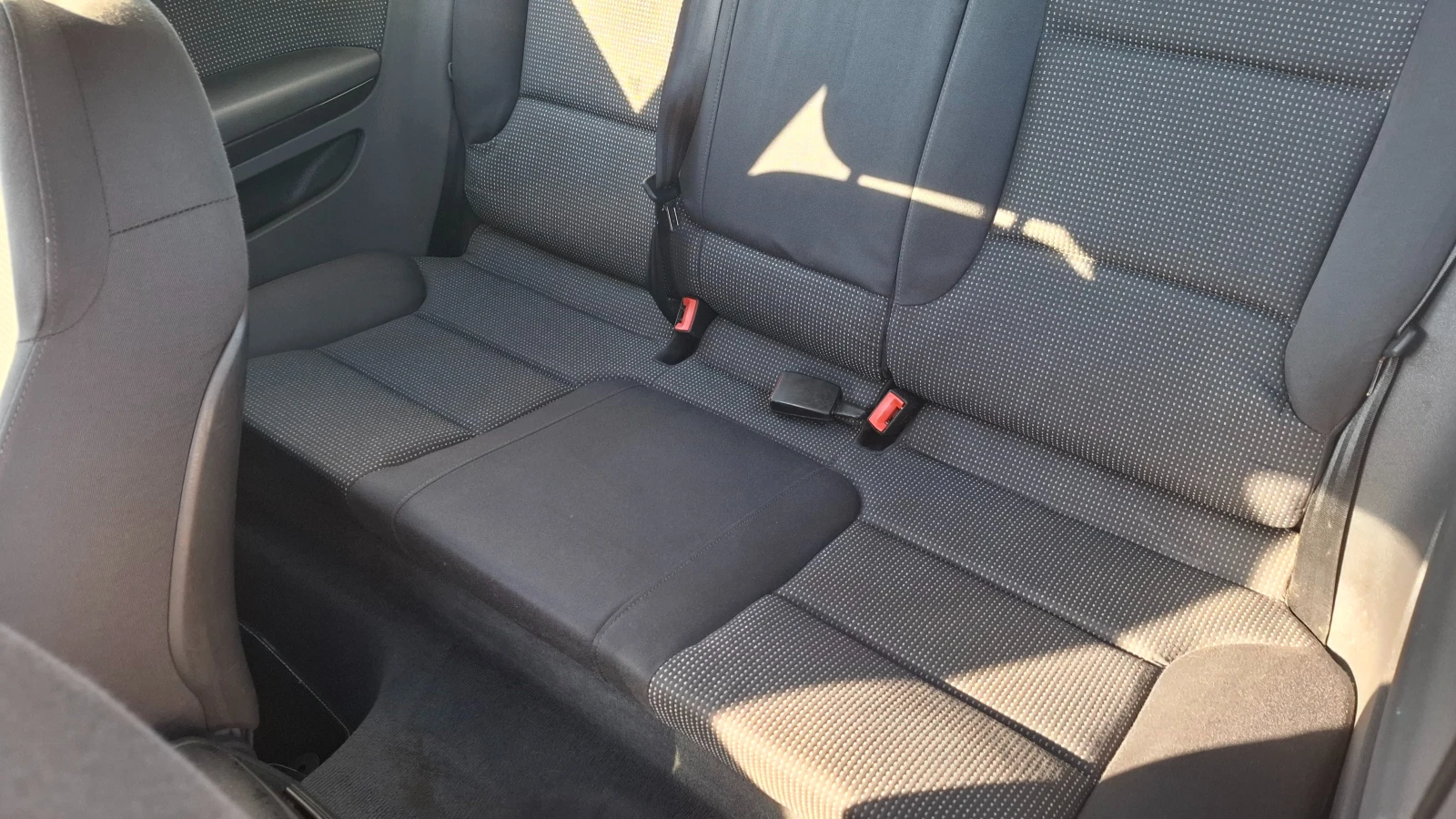 Audi A3 1.6i  - изображение 10