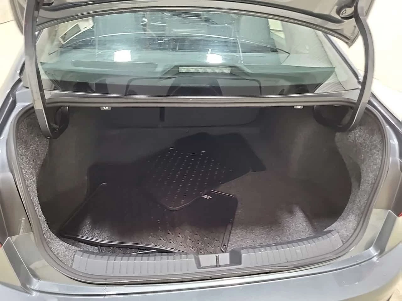 VW Jetta * COMFORTLINE * 2 �����* KEYLESS* CRUISE CONT.* �� | Mobile.bg � ����������� 17