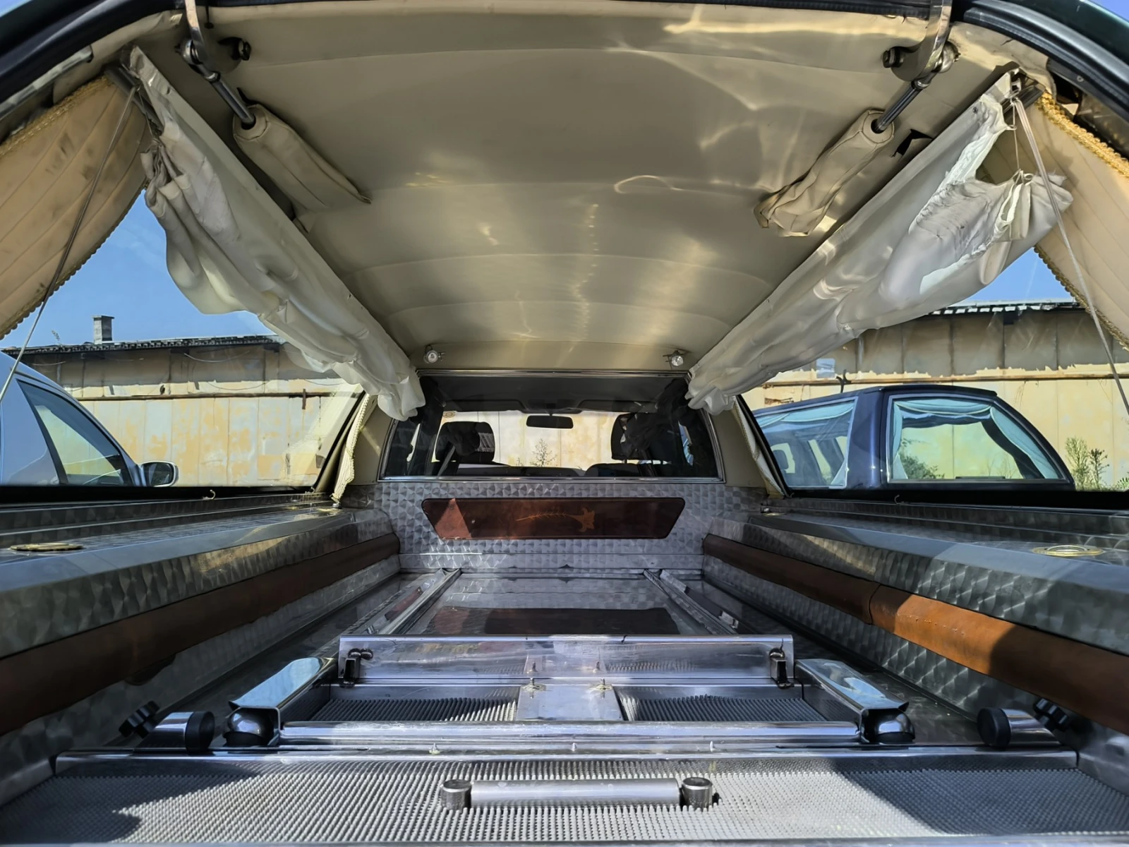 Mercedes-Benz E 290 Pilato  - изображение 10