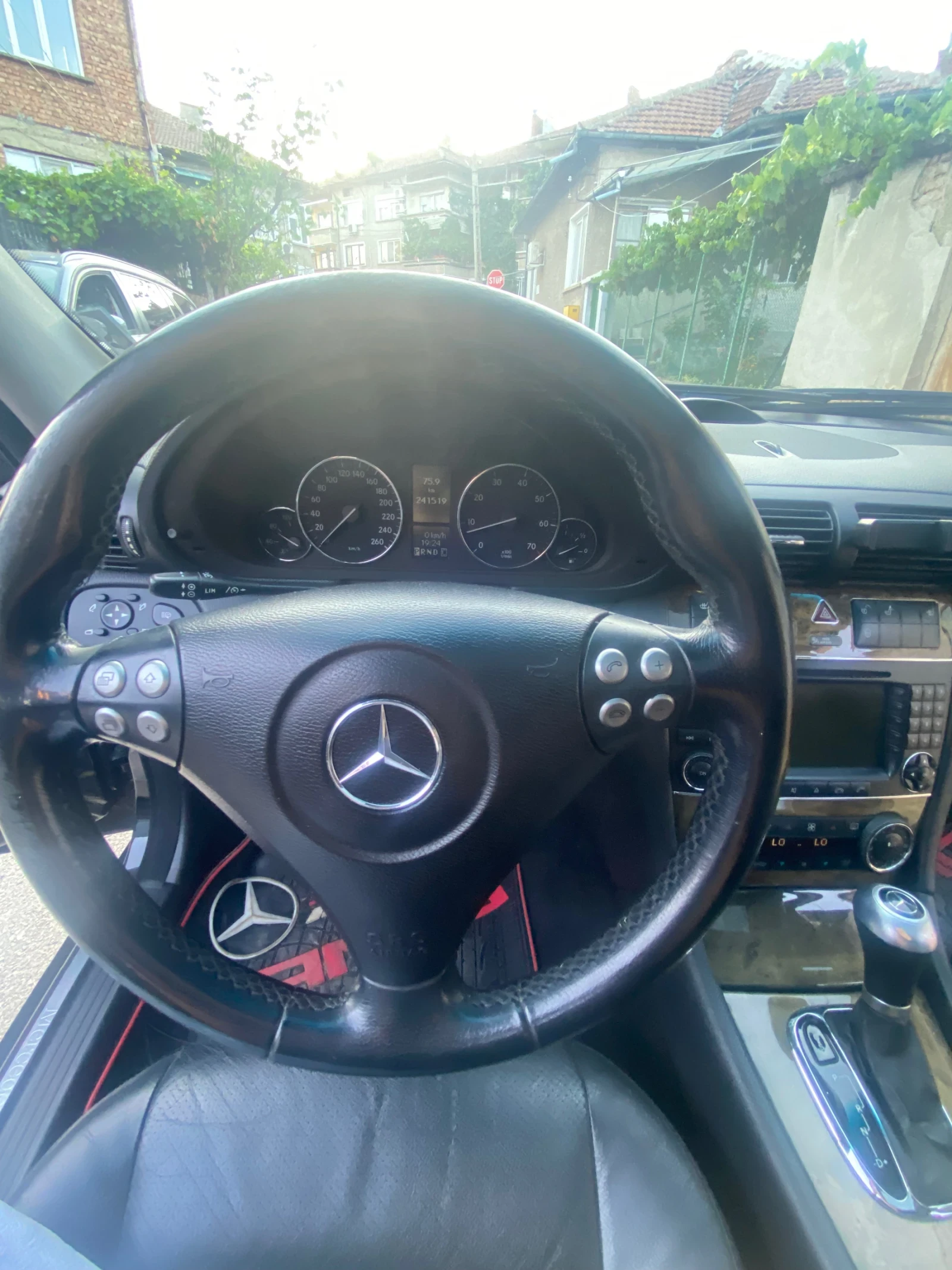 Mercedes-Benz C 350 3.5, снимка 7 - Автомобили и джипове - 53760359