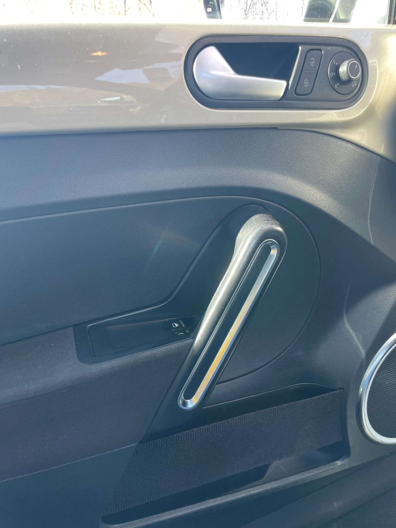 VW Beetle, снимка 9 - Автомобили и джипове - 53816708