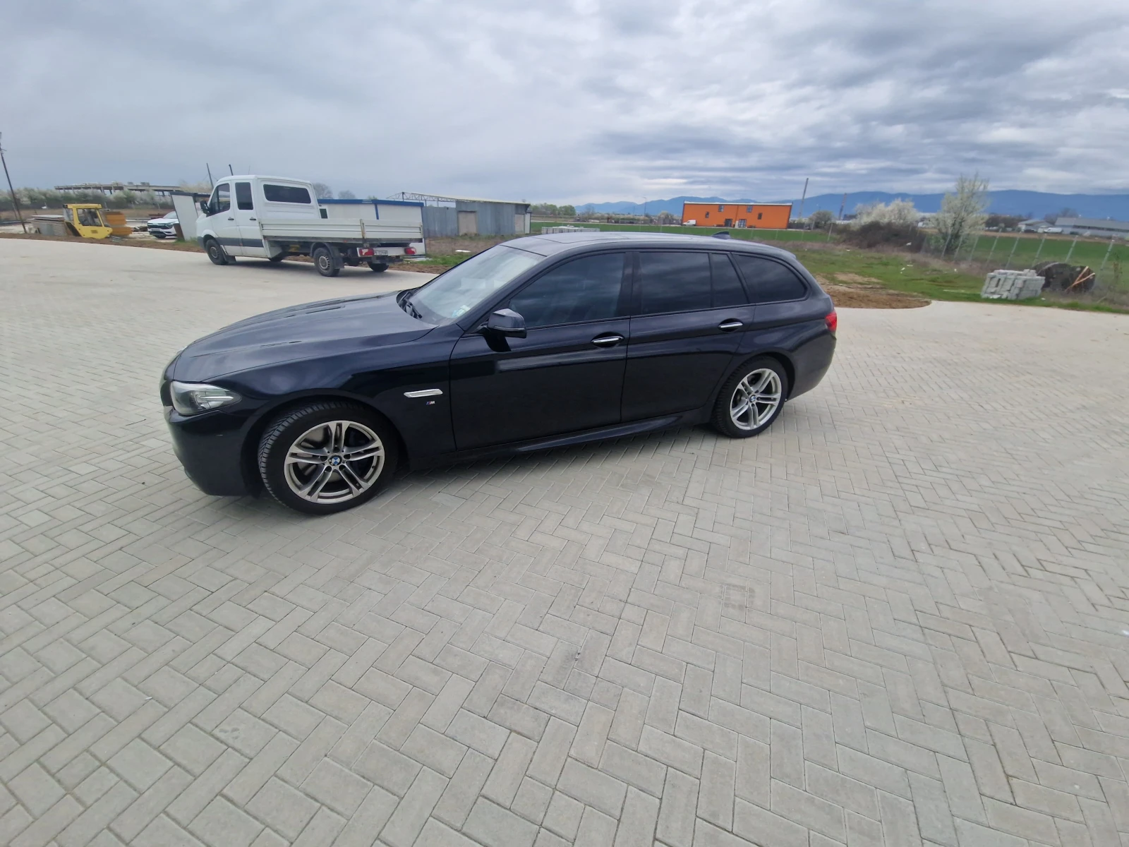 BMW 530, снимка 2 - Автомобили и джипове - 54180716