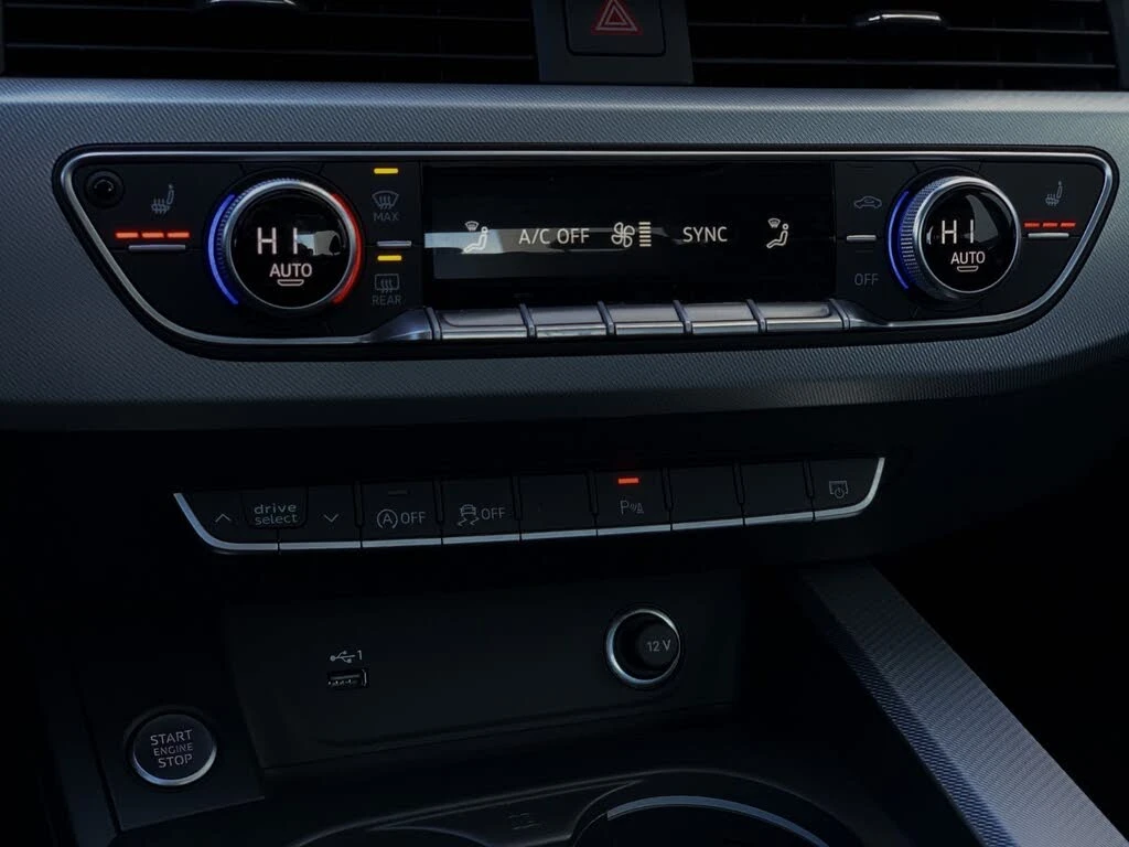 Audi A4  quattro Premium Plus S Line 45 TFSI AWD, снимка 14 - Автомобили и джипове - 54258244