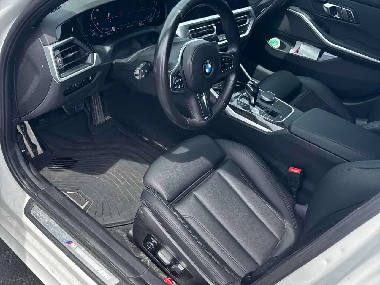 BMW 330 М ПАКЕТ/ДИСТ/360/КЛИП/xDrive/CARFAX/ФИНАНСИРАНЕ, снимка 6 - Автомобили и джипове - 54672584