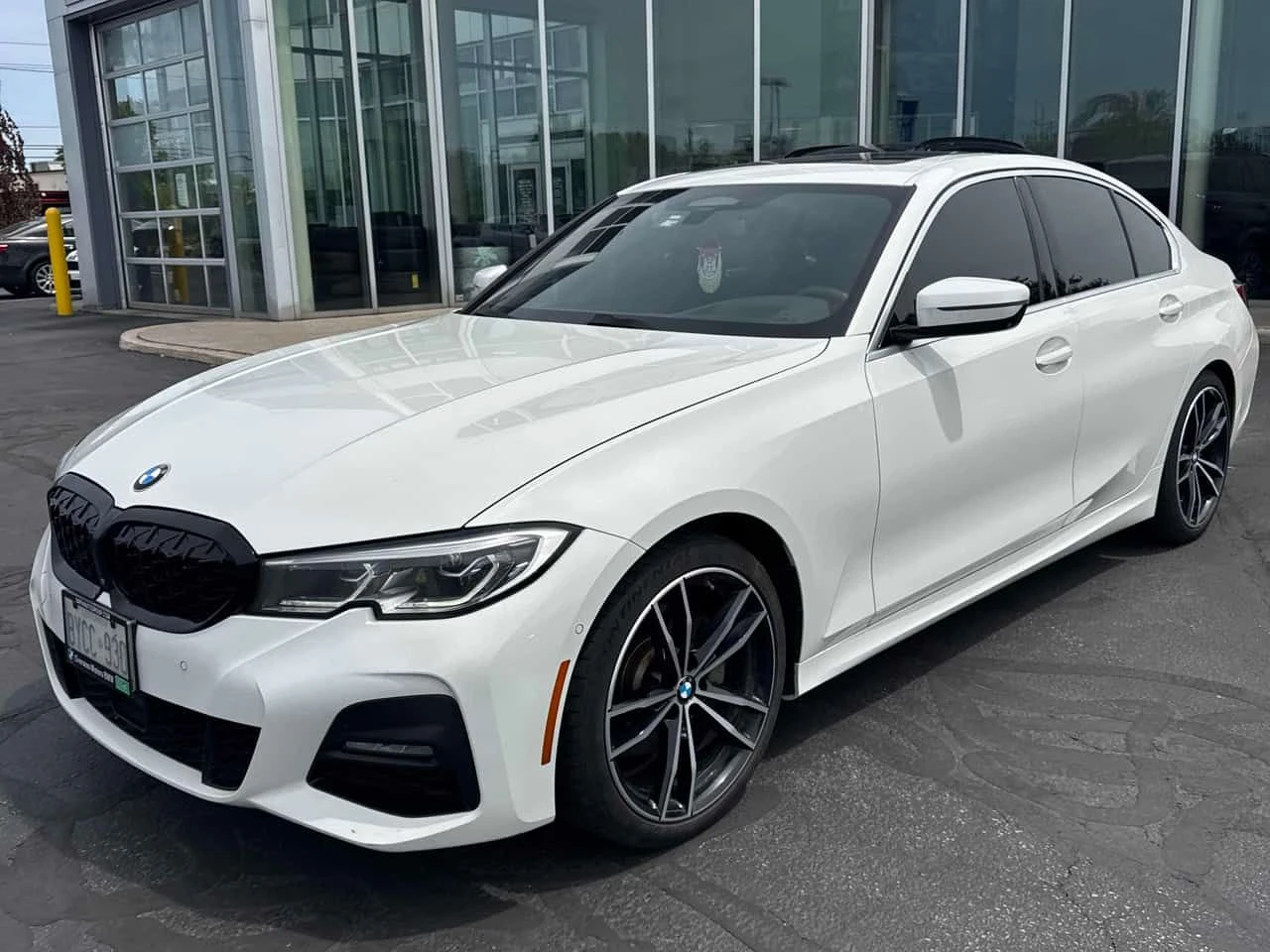 BMW 330 М ПАКЕТ/ДИСТ/360/КЛИП/xDrive/CARFAX/ФИНАНСИРАНЕ, снимка 2 - Автомобили и джипове - 54672584