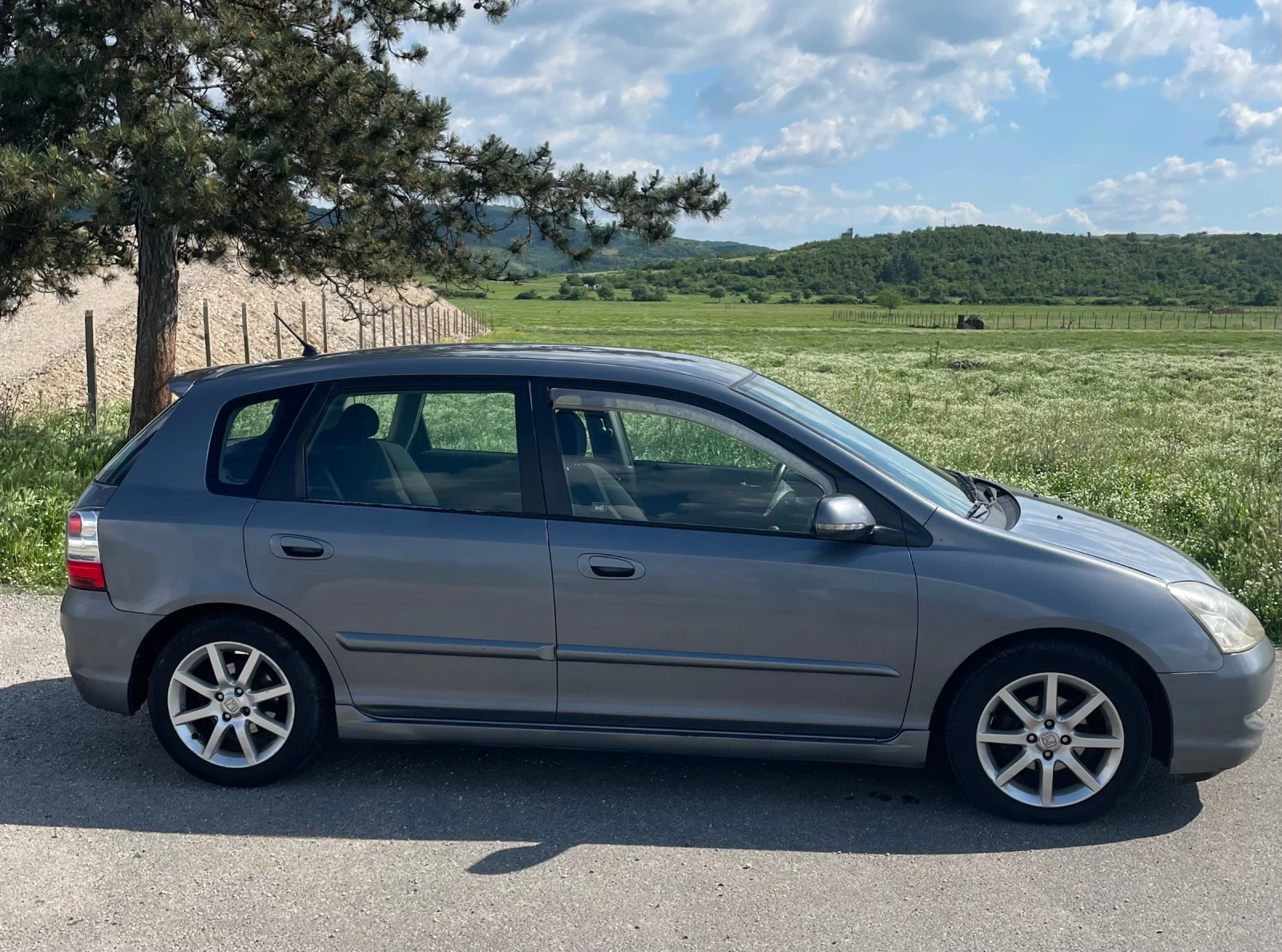 Honda Civic 1.7 CDTI, снимка 5 - Автомобили и джипове - 54714688