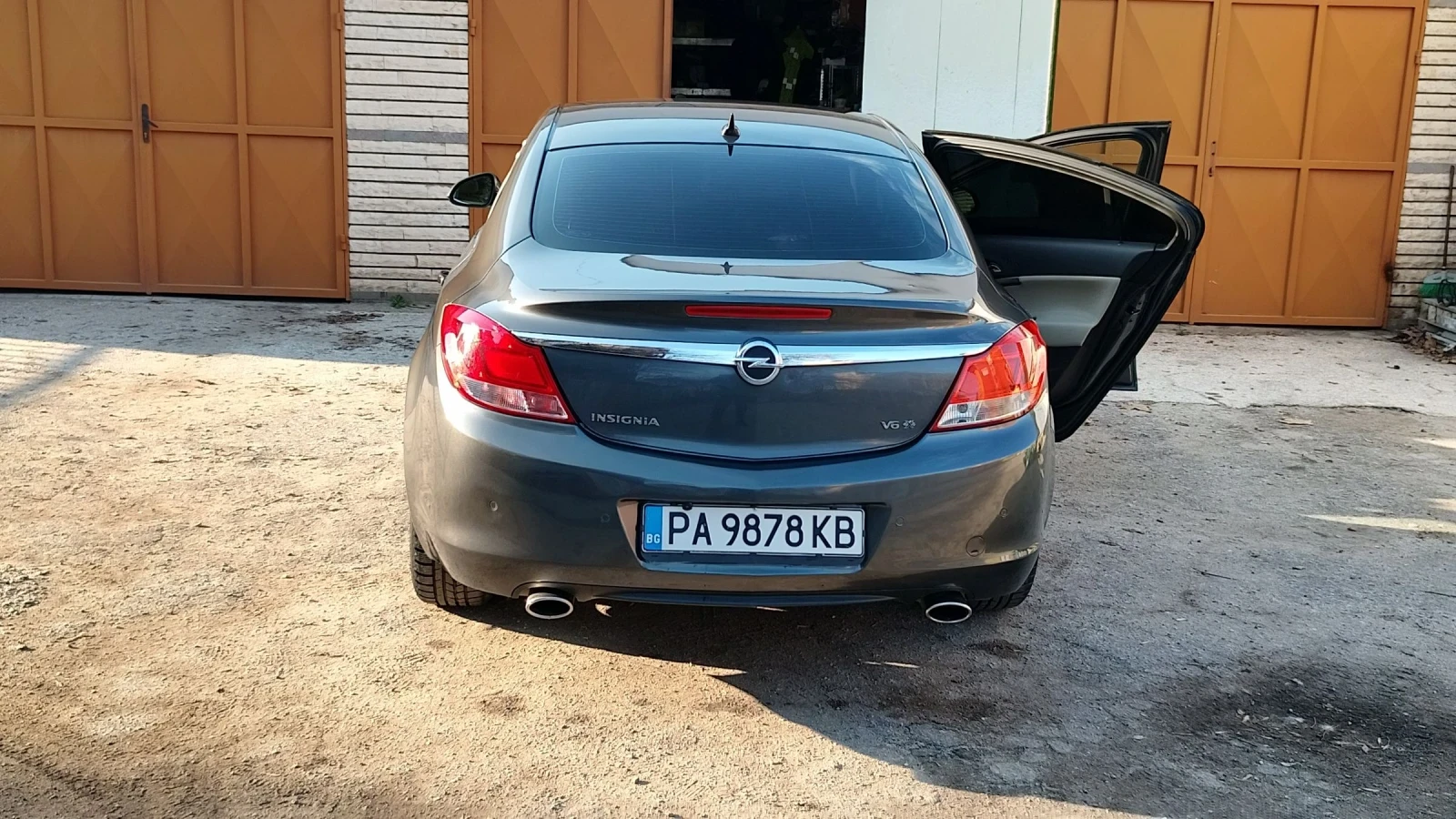 Opel Insignia 2.8 t  бензин газ, снимка 11 - Автомобили и джипове - 55077553