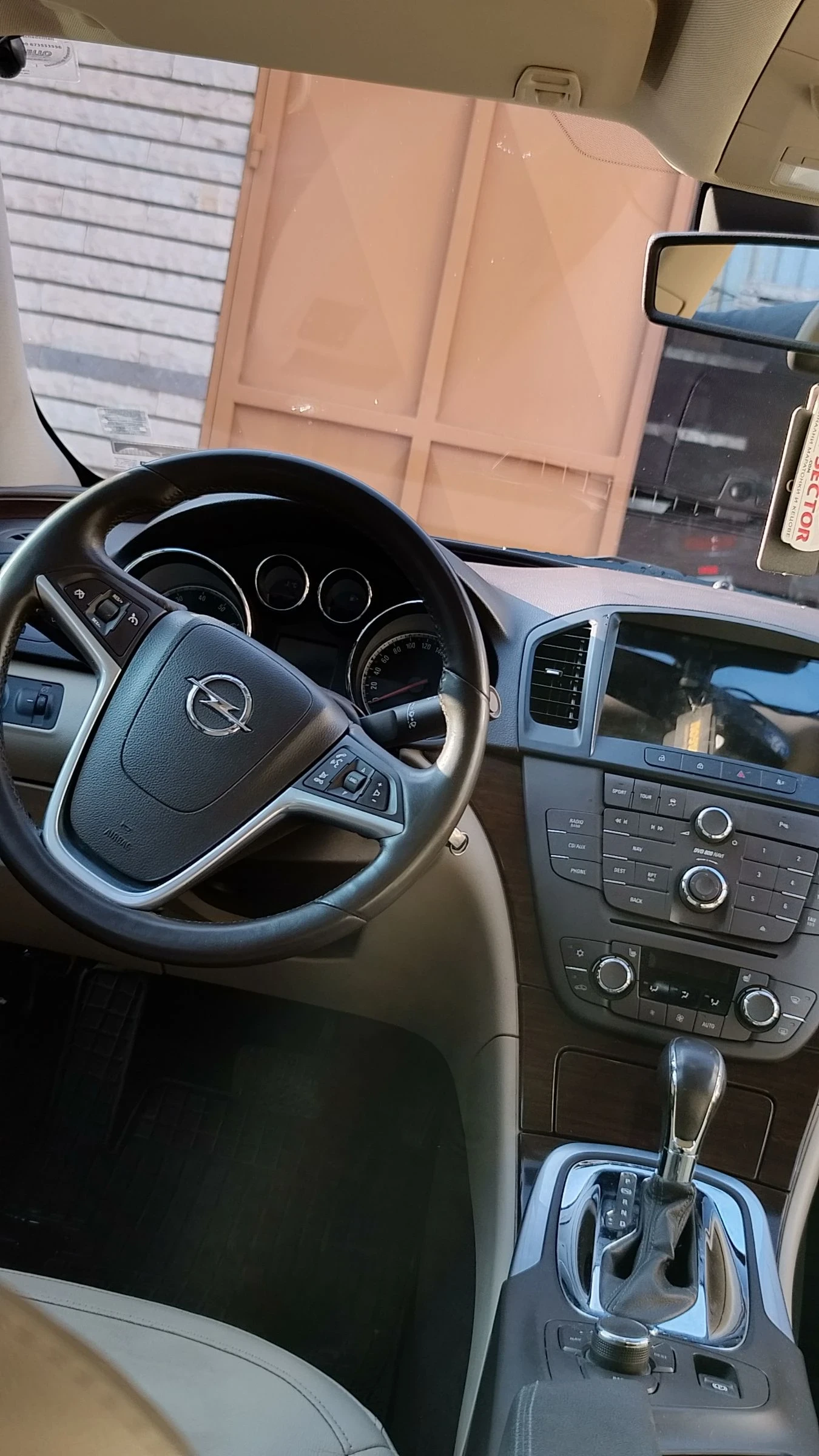 Opel Insignia 2.8 t  бензин газ, снимка 7 - Автомобили и джипове - 55077553