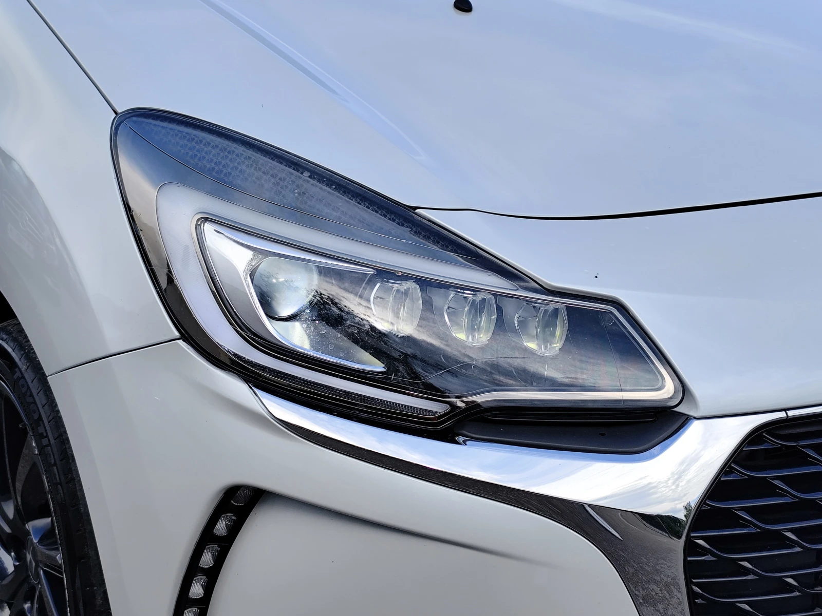 Citroen DS3 1.2i* ABTOMATИК* FULL LED* E6B* PERFORMANCE LINE, снимка 15 - Автомобили и джипове - 55128498
