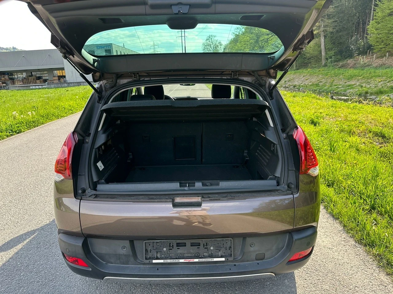 Peugeot 3008 16V T Active, снимка 15 - Автомобили и джипове - 55387839