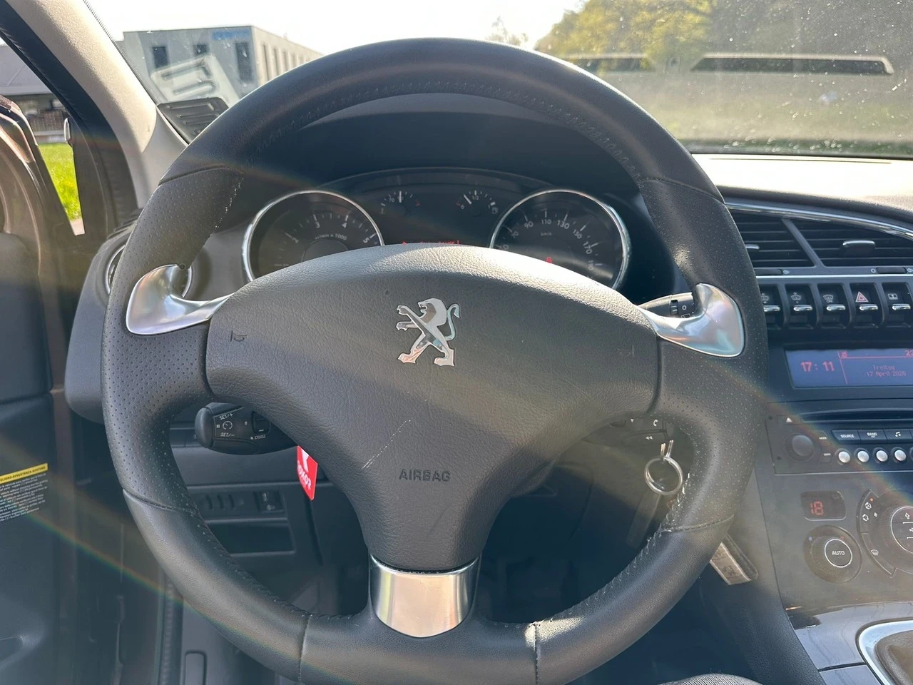 Peugeot 3008 16V T Active, снимка 7 - Автомобили и джипове - 55387839