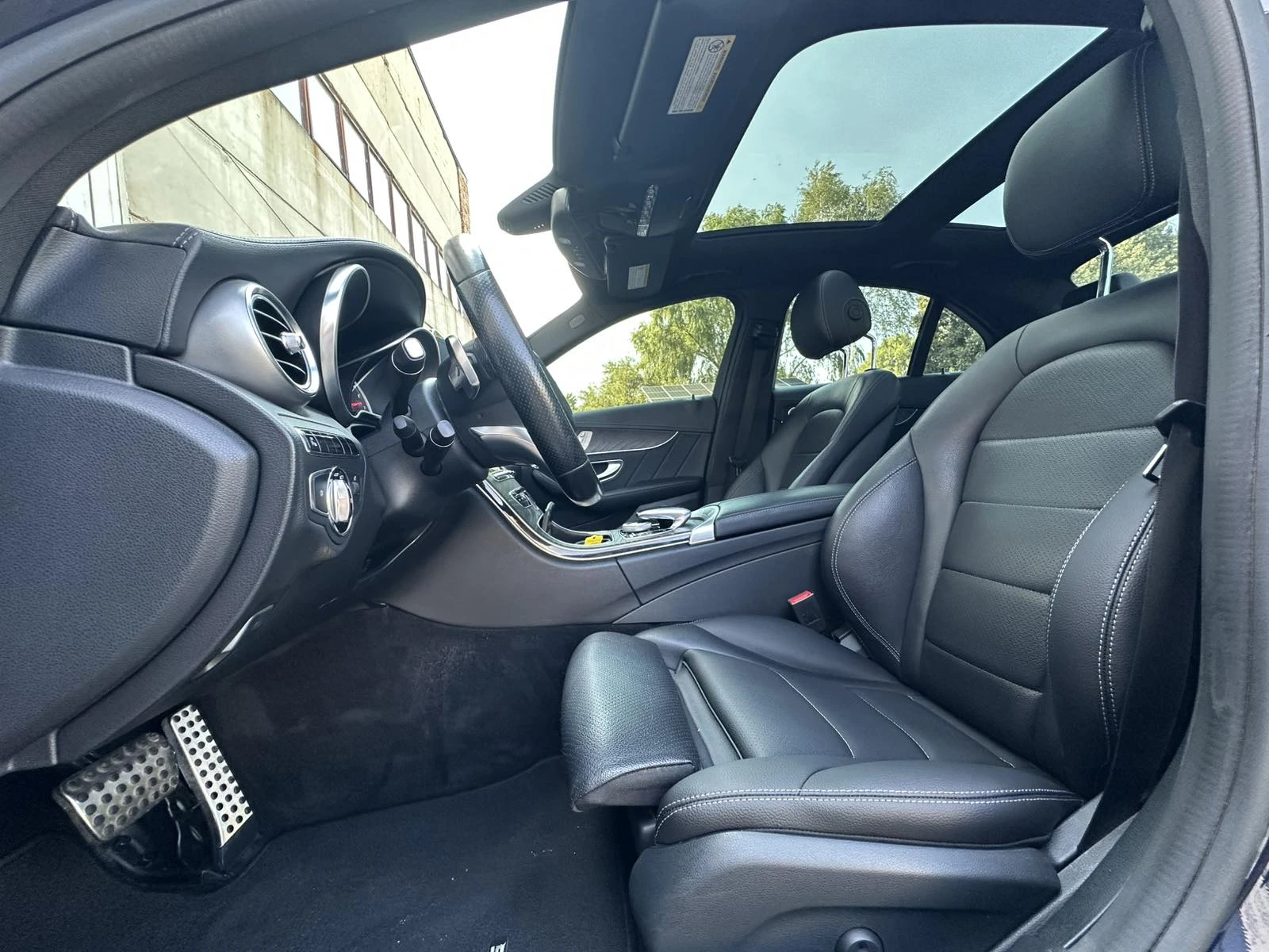 Mercedes-Benz C 400 AMG 4Matic, снимка 8 - Автомобили и джипове - 55752309