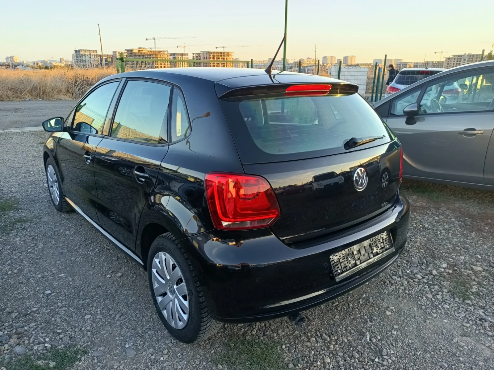 VW Polo 1, 4i, снимка 4 - Автомобили и джипове - 56334177