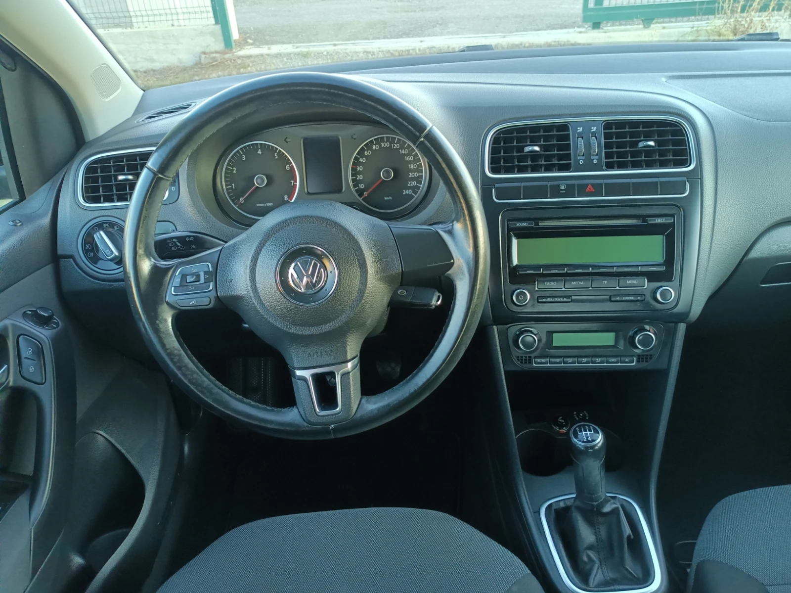 VW Polo 1, 4i, снимка 13 - Автомобили и джипове - 56334177